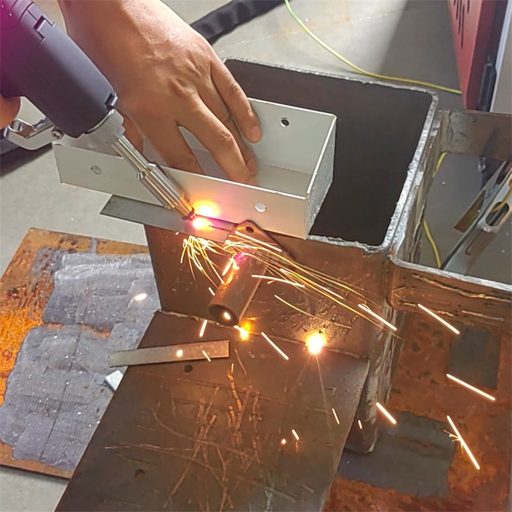 เครื่องเชื่อมเลเซอร์แบบพกพาขนา - Industrial Laser Repair บทวิจารณ์และราคา